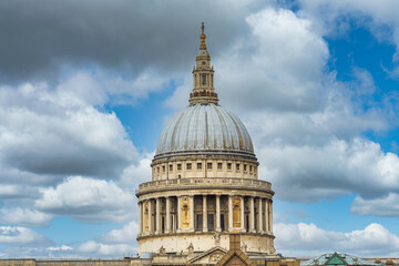 Fototapeta na wymiar Dome of St Paul's Cathedral in London