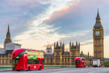 Fototapeta na wymiar Morning view of Big Ben from Westminster bridge