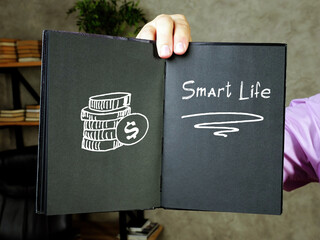 Smart Life G phrase on the page.