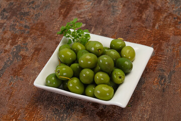Green Campo Real olives in the bowl
