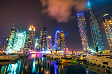 Fototapeta na wymiar Dubai marina at night. UAE