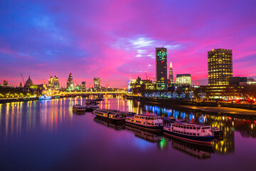 Fototapeta premium Southbank of river Thames in London at sunrise. England
