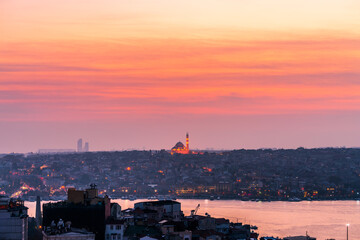 Fototapeta premium Suleymaniye Mosque viewed at night. Istanbul. Turkey