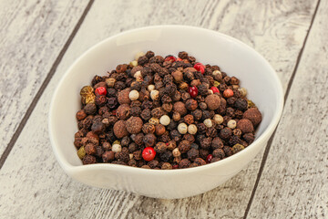 Peppercorn heap in the bowl