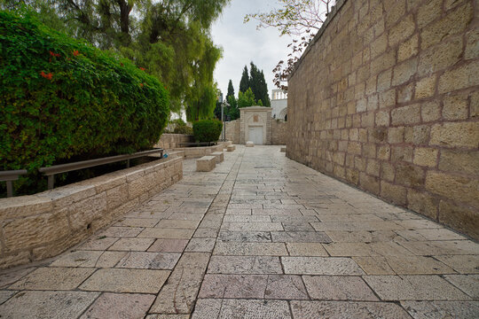 jerusalem, israel. 04-12-2020. A street in the Jewish Quarter