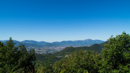 Fototapeta na wymiar Panorama a Poggio San Romualdo Frazione di Fabriano nelle Marche