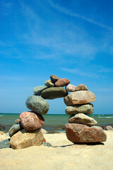 Torbogen aus Steinen