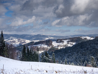 Fototapeta na wymiar Beskids Mountains in winter. Nearby Piwniczna-Zdroj, Poland.