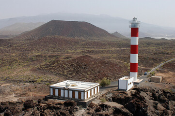 Fotografía aérea del faro de Rasca en la costa de Arona, isla de Tenerife, Canarias