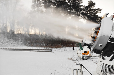 Mobile snow guns for production of artificial snow.