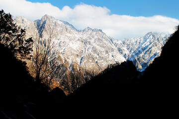 On the way to the frozen Gveleti waterfall. Georgia