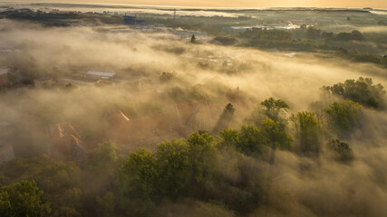 Mgła budynek © Dawid