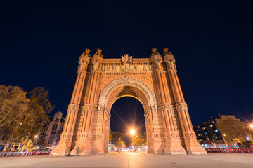 Fototapeta na wymiar Arc de Triomf at night in the city of Barcelona in Catalonia, Spain