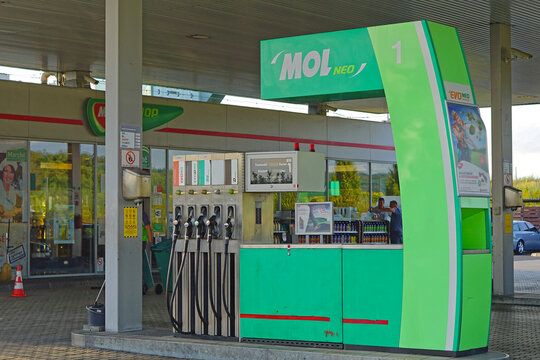 Mol petrol station Hungary