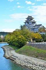 Obraz premium 岡山城と旭川