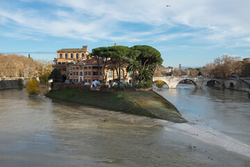 Fiume Tevere in piena a Roma