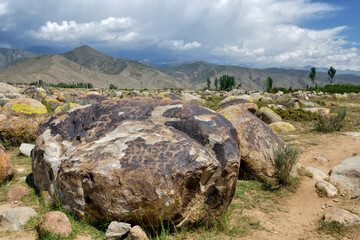Fototapeta na wymiar Cholpon-Ata ancient Petroglyphs, Kyrgyzstan, Tian Shan.