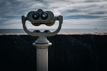 With the binoculars located down in the southernmost part of Sweden, Smygehuk, you can look out over the Baltic Sea
