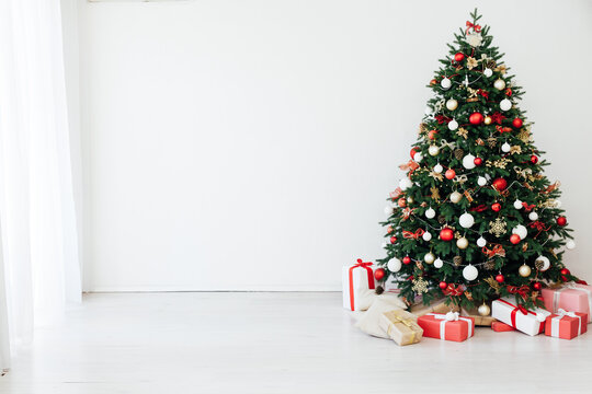 Christmas tree holiday decor presents new year's background