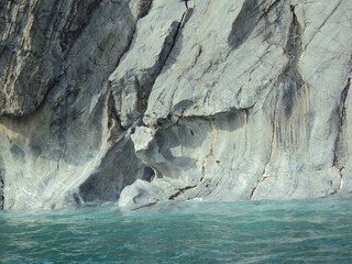 cabernas de marmol, patagonia