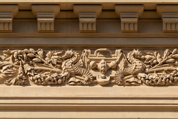 Gypsum cornice, moldings, baseboards and friezes  © Kozlik_mozlik