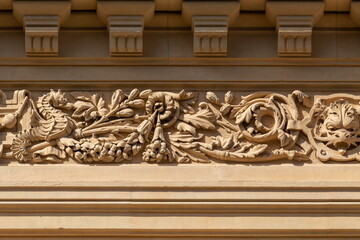 Gypsum cornice, moldings, baseboards and friezes  © Kozlik_mozlik