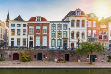 Fototapeta na wymiar Traditional dutch houses, streets and bridges Utrecht
