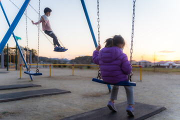 ブランコと公園