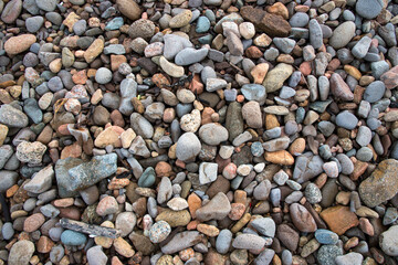 Sassi sulla battigia