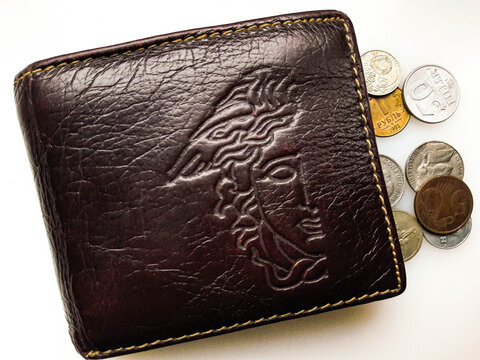 Wallet for storing money. Leather handmade.