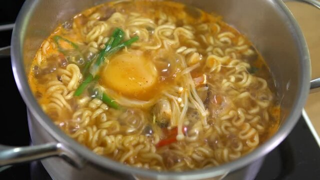 Junk Food Instant Ramen