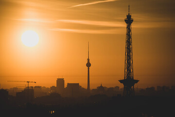 Sonnenaufgang über Berlin © Marco