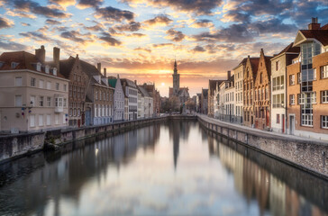 Fototapeta na wymiar Bruges skyline with old buildings at sunset in Bruges, Belgium.