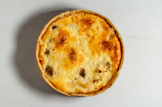 Quich&eacute;, delicious mini yellow tarts
