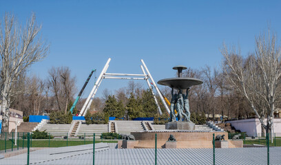 Construction of the Ferris wheel 65 meters in Rostov-on-Don