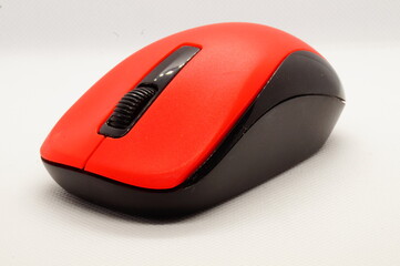 red computer mouse