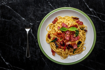 Spaghetti bacon with chilly