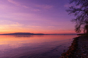 Fototapeta na wymiar Sonnenuntergang am Bodensee (Insel Reichenau)
