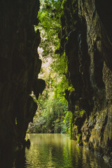 Höhleneingang auf Kuba