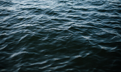 Naklejka premium Sailing with an old boat