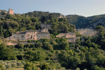 Fototapeta na wymiar Ville d'Oppède-le-vieux, maisons médiévales, département du Vaucluse, Luberon, France