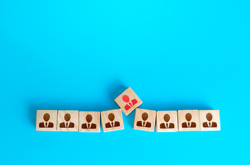 An employee figurine is trying to squeeze in a row. Violation of the optimal team size, reduced...