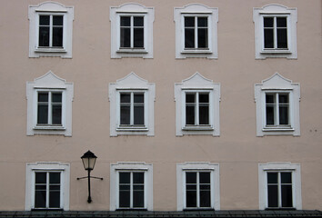 Fototapeta na wymiar Classic style facade in Salzburg