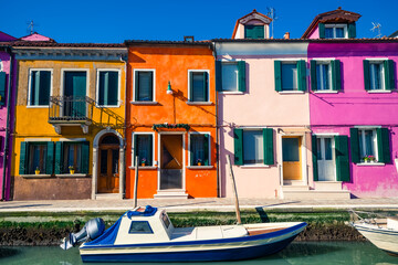 Fototapeta na wymiar Colourful Burano island in Venice, Italy