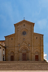 Fototapeta na wymiar Die Kathedrale Santi Pietro e Donato in Arezzo in der Toskana in Italien 