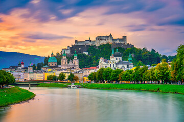 Fototapeta premium Salzburg skyline with Festung Hohensalzburg fortress at sunrise. Austria