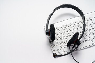 ヘッドセットとキーボード