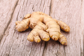 Natural organic raw ginger root