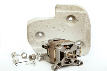 Unmounted washing machine engine with concrete weight block