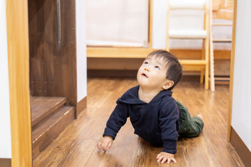 保育園／託児所／キッズカフェで遊ぶ男の子
